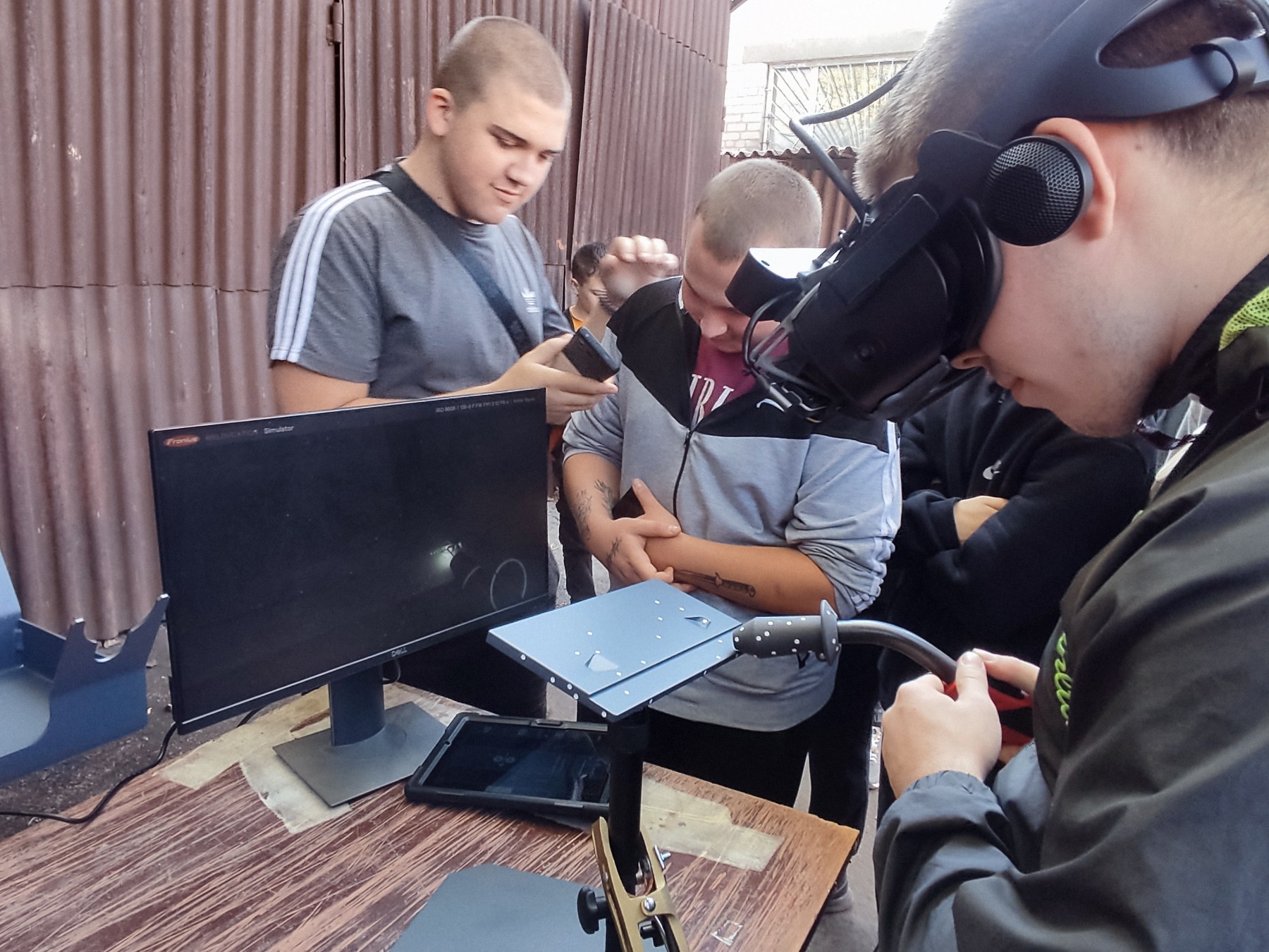 0 02 05 8d298d88bf7ae9d1f49238ef46b957f99311c48b14c9bf67f170cfc65a6e2276 860645713f9f190