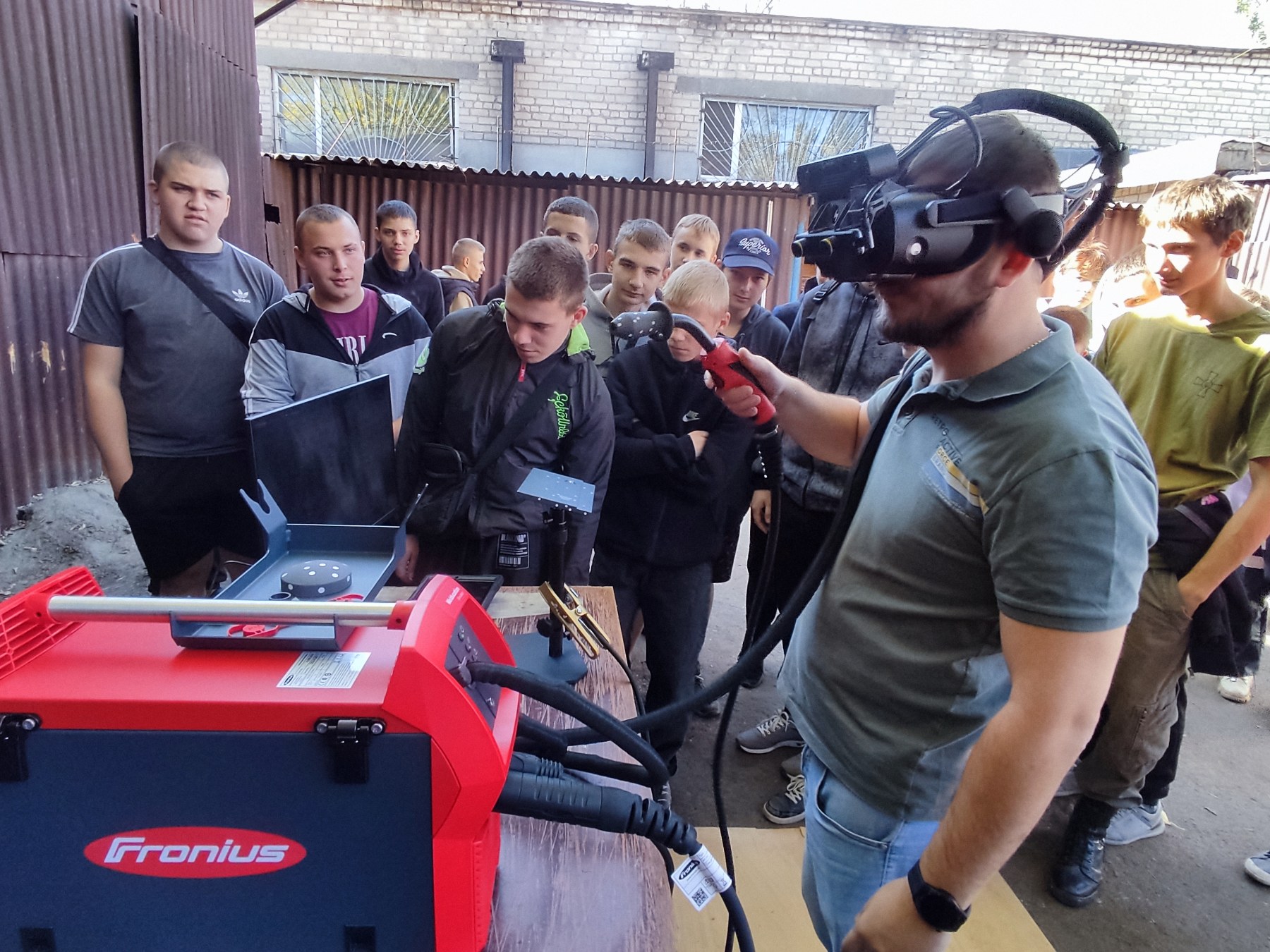 0 02 05 fbe330eb2fb8ffcd1892b64123e507e108e92c79d9737ee5575d270c452908c4 d53f7f67ae5e0766